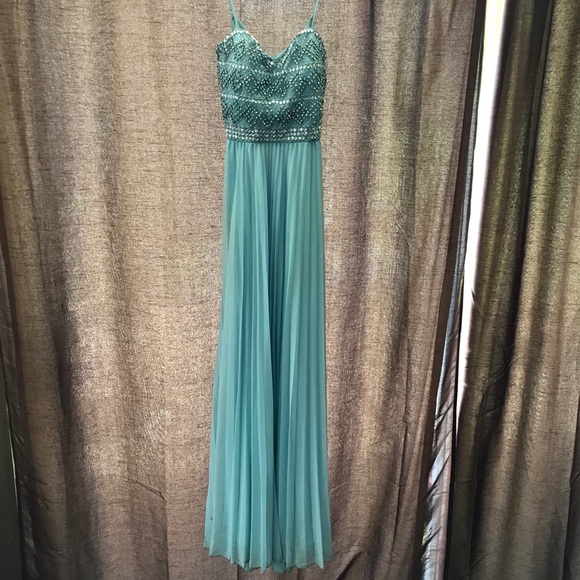 Baby blue prom dress - Picture 2 of 5